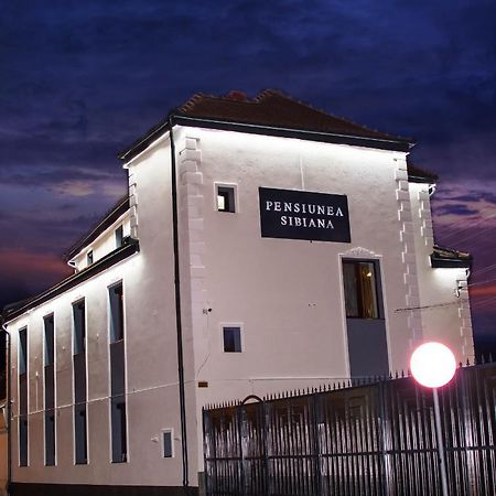 Pensiunea Sibiana Sibiu Esterno foto